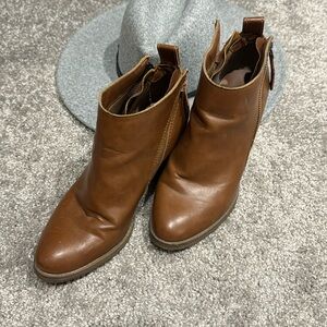Ankle boots